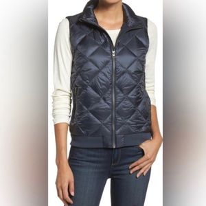 Patagonia Prow Bomber Vest in Navy, Size Large